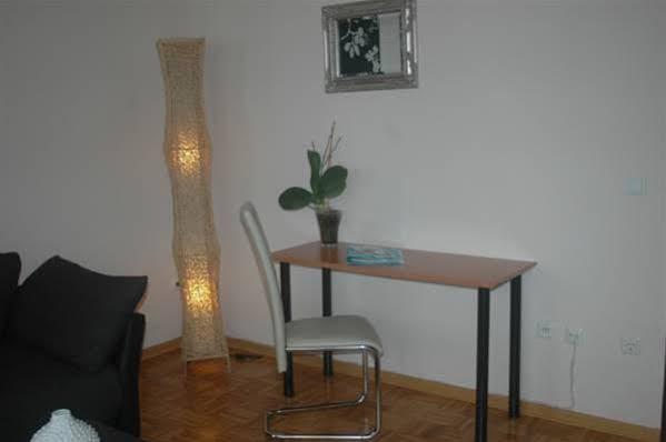 Koeln Appartement Esterno foto